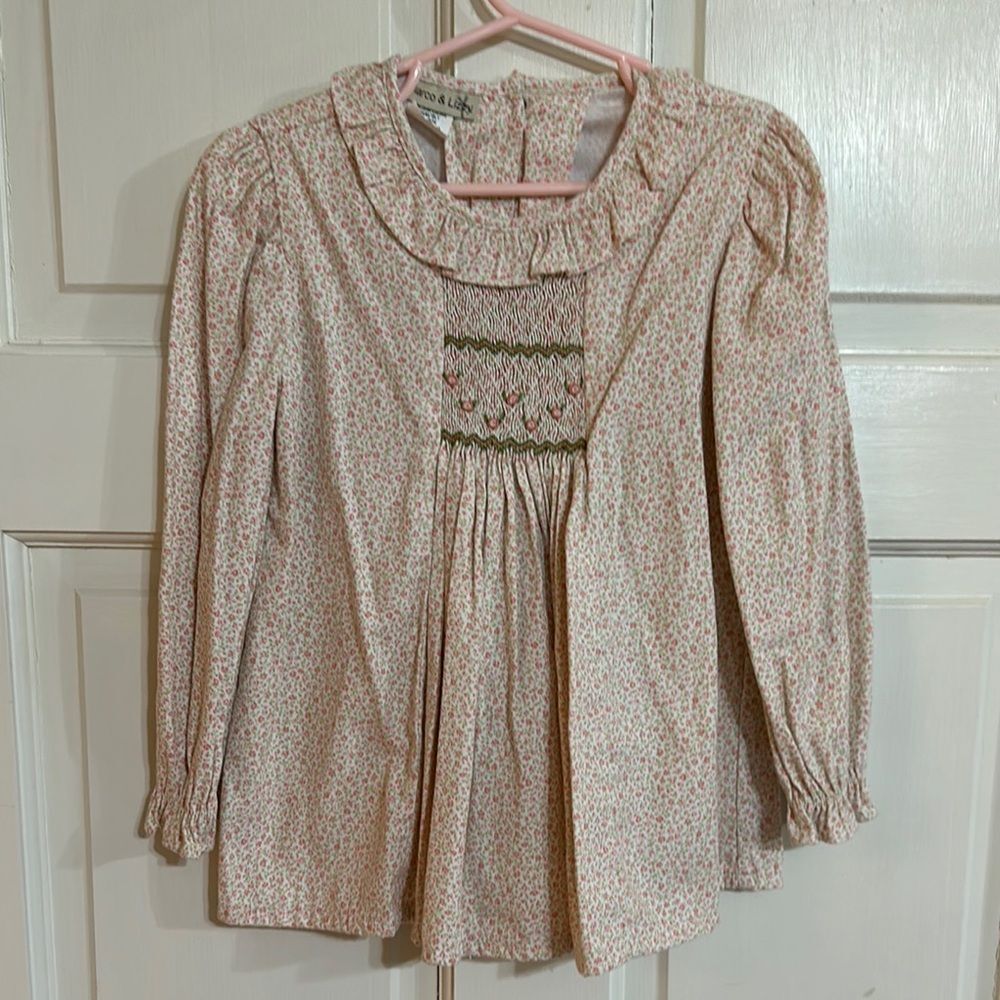EUC Marco & Lizzy Floral smocked Blouse size 5